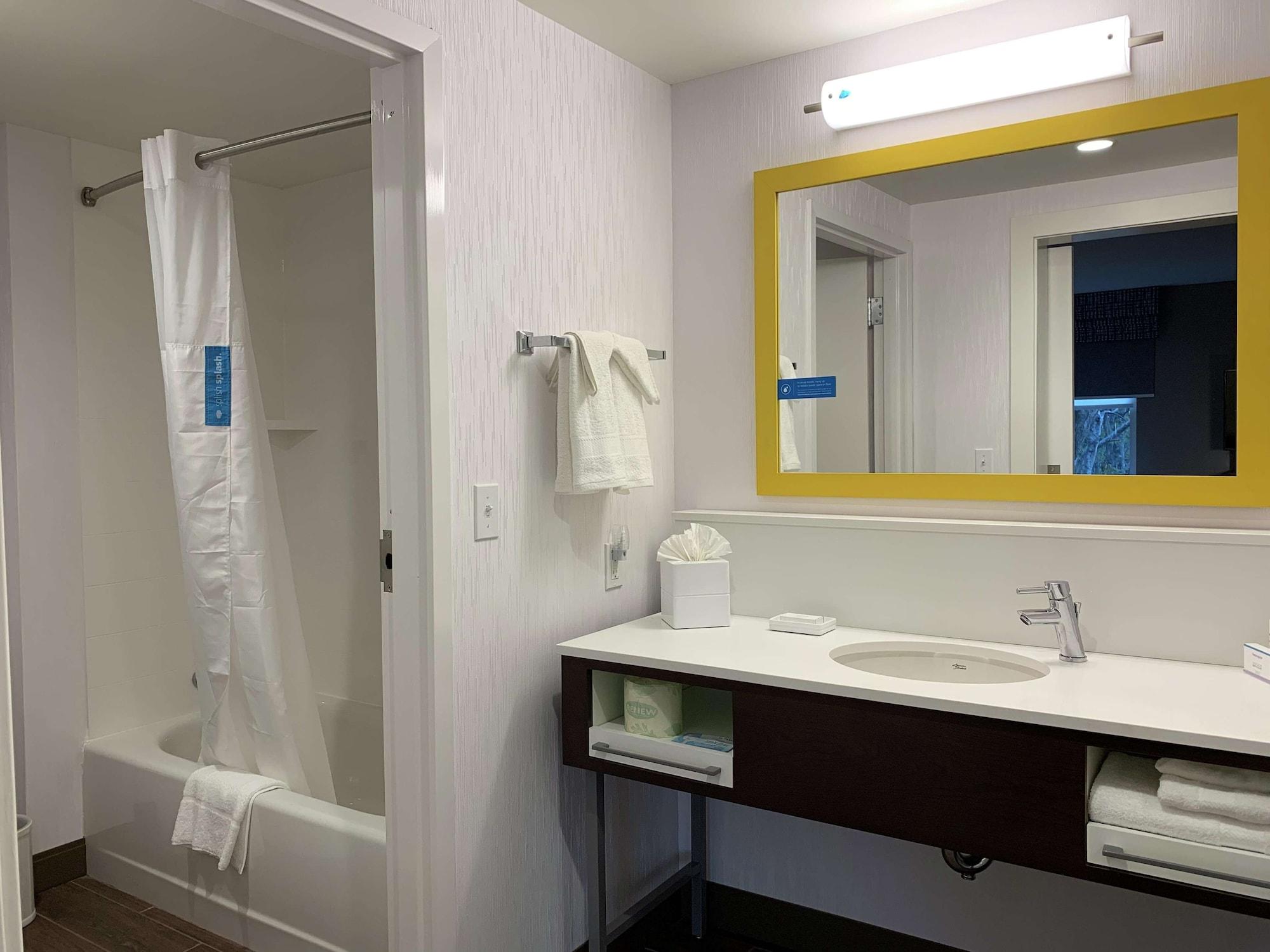 Hampton Inn & Suites Ocean City West Exteriör bild